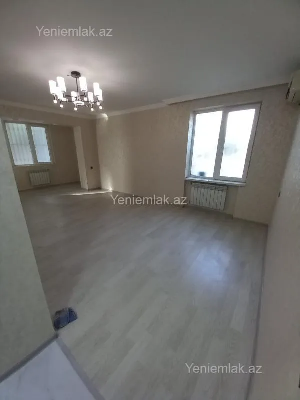 Satılır 3 otaqlı köhnə tikili 92 m²