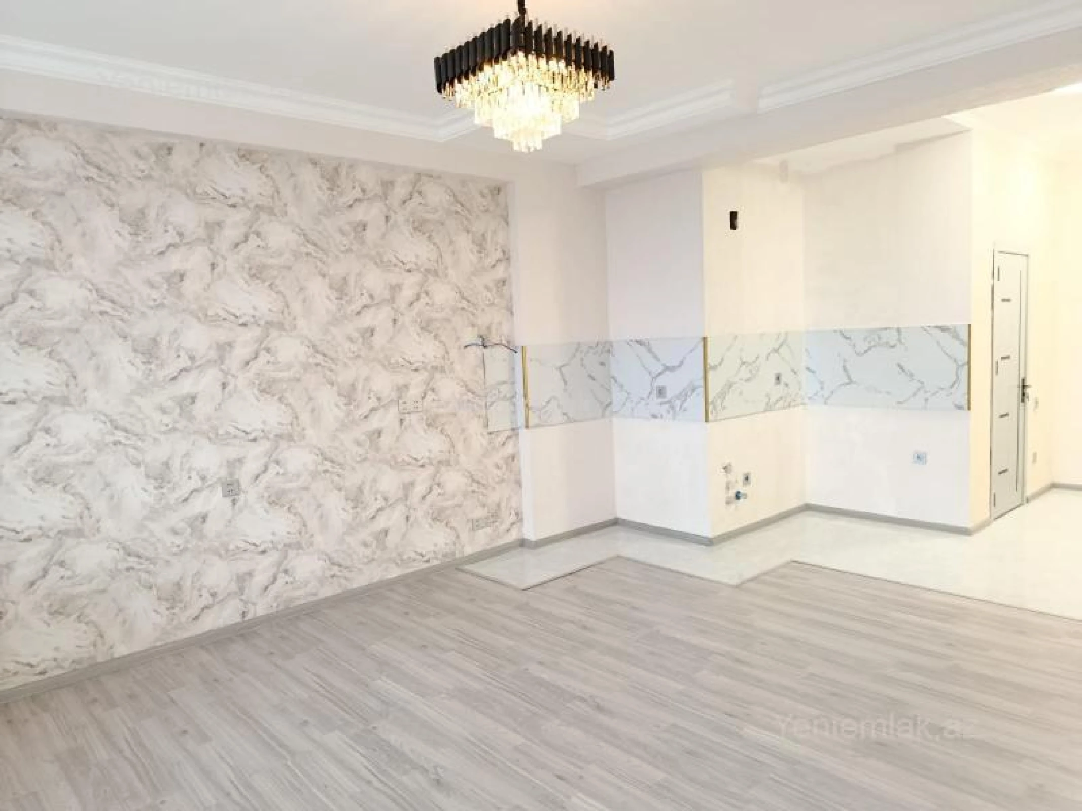 Satılır 3 otaqlı yeni tikili 80 m²