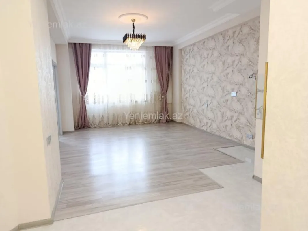 Satılır 3 otaqlı yeni tikili 80 m²