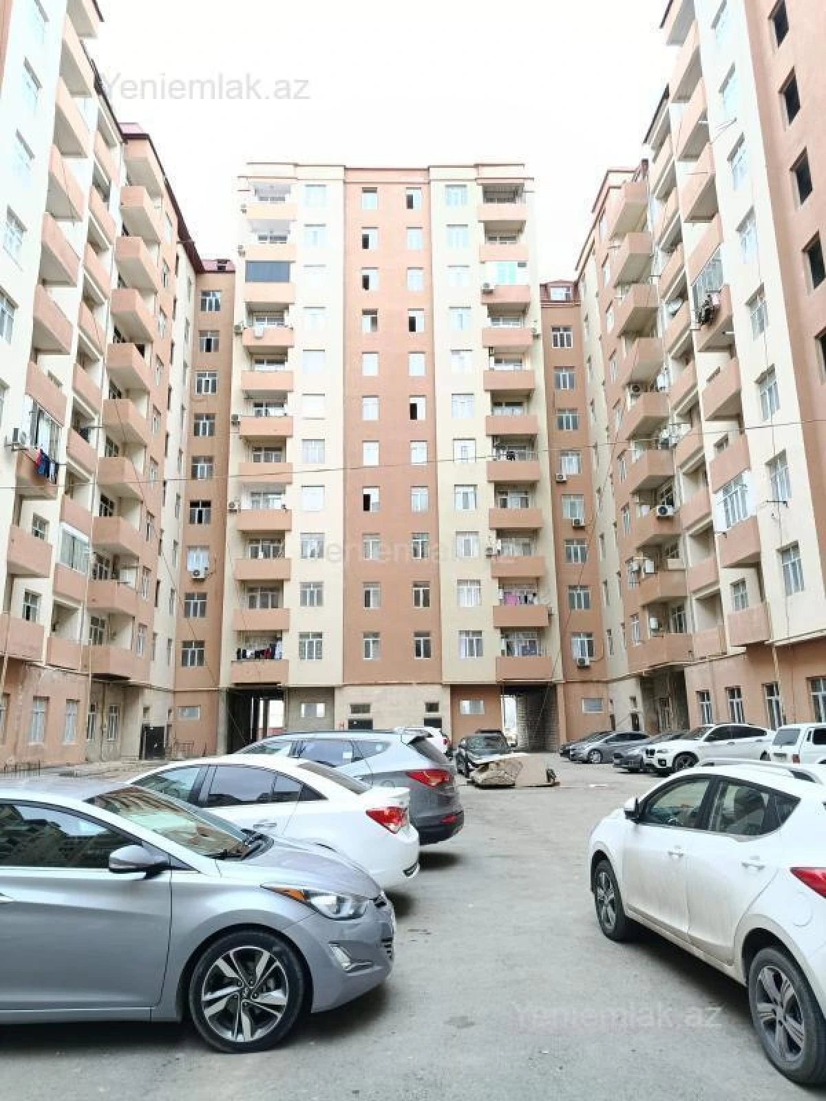 Satılır 3 otaqlı yeni tikili 80 m²