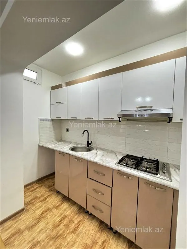 Satılır 2 otaqlı köhnə tikili 45 m²