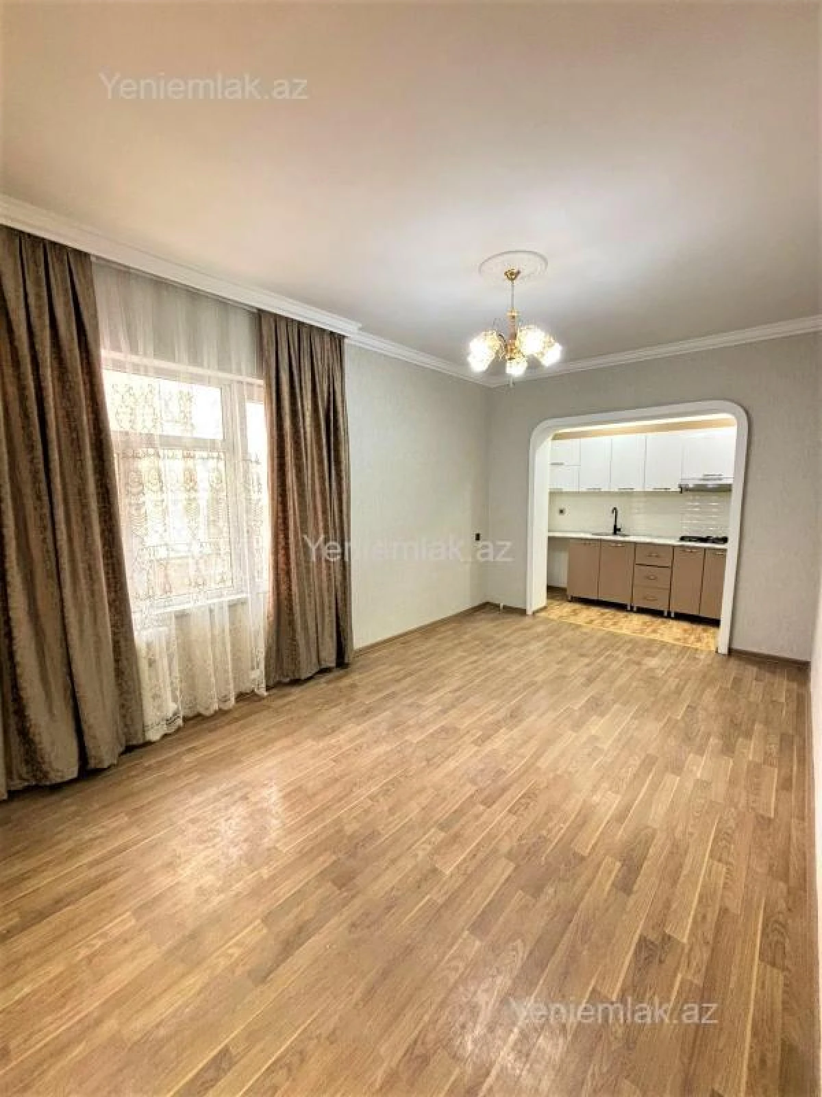 Satılır 2 otaqlı köhnə tikili 45 m²