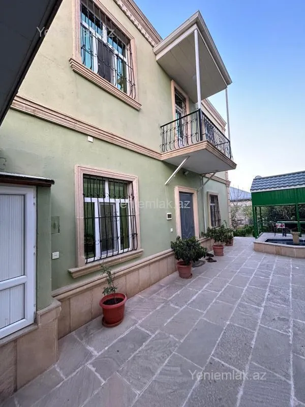 Satılır 6 otaqlı həyət evi 170 m²