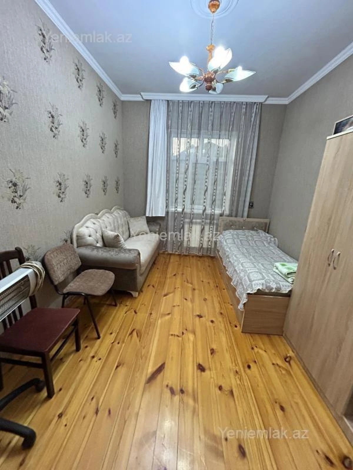 Satılır 6 otaqlı həyət evi 170 m²