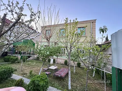 Satılır 6 otaqlı həyət evi 170 m²