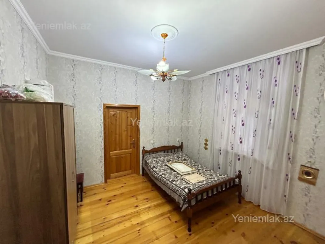 Satılır 6 otaqlı həyət evi 170 m²