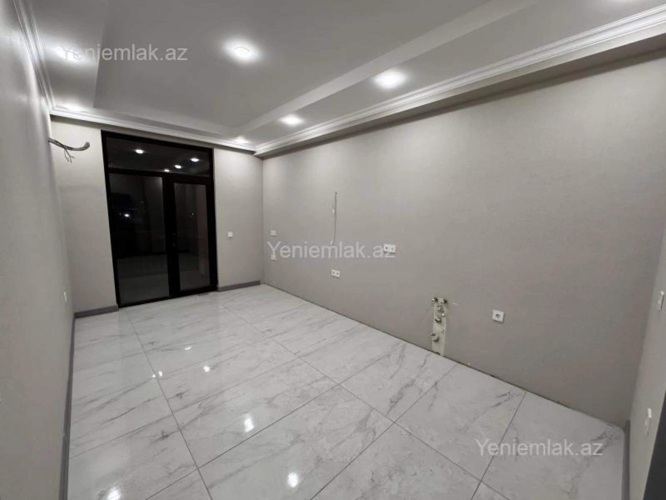 Satılır 3 otaqlı yeni tikili 110 m²