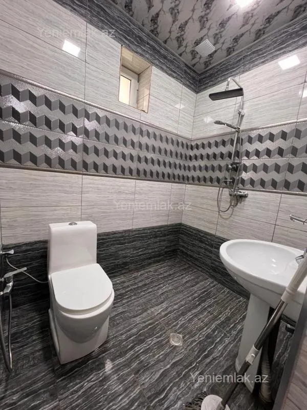Satılır 6 otaqlı həyət evi 140 m²
