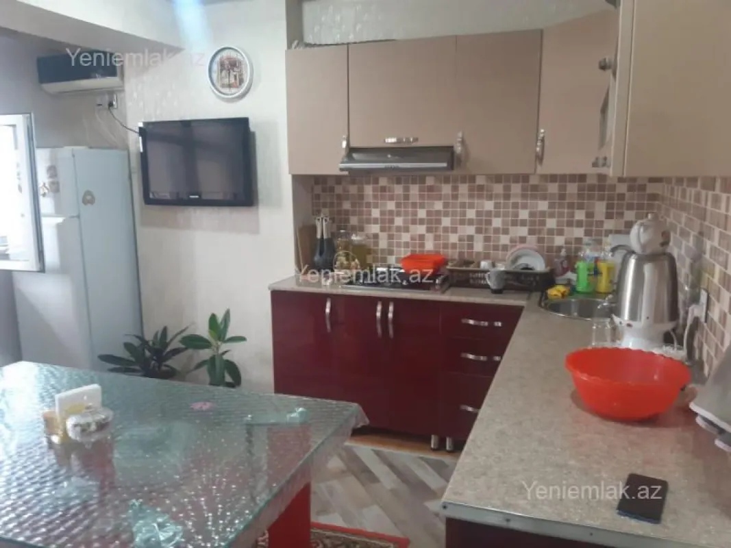 Satılır 3 otaqlı yeni tikili 135 m²