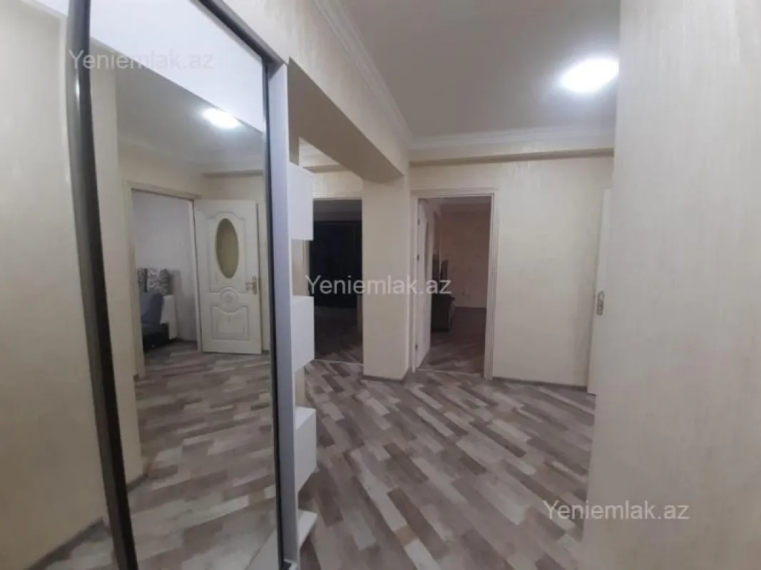 Satılır 3 otaqlı yeni tikili 135 m²