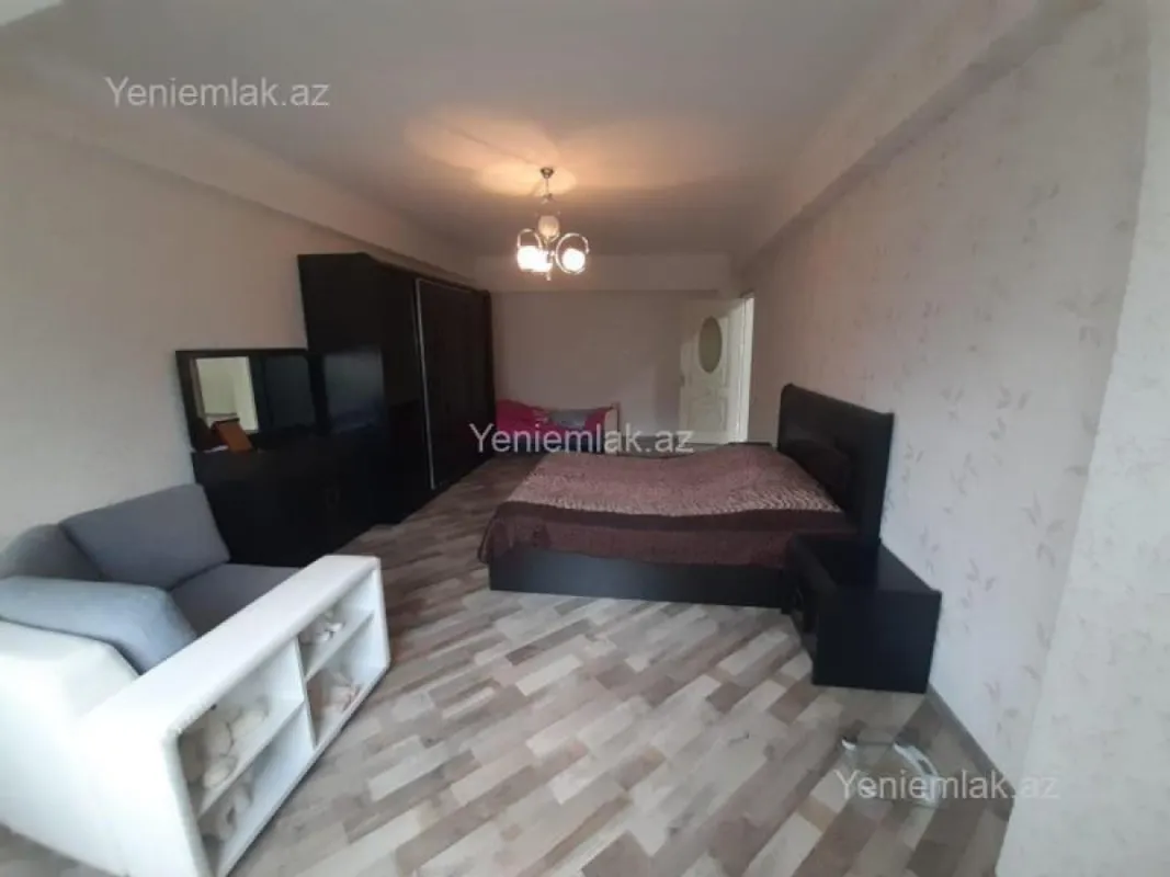 Satılır 3 otaqlı yeni tikili 135 m²