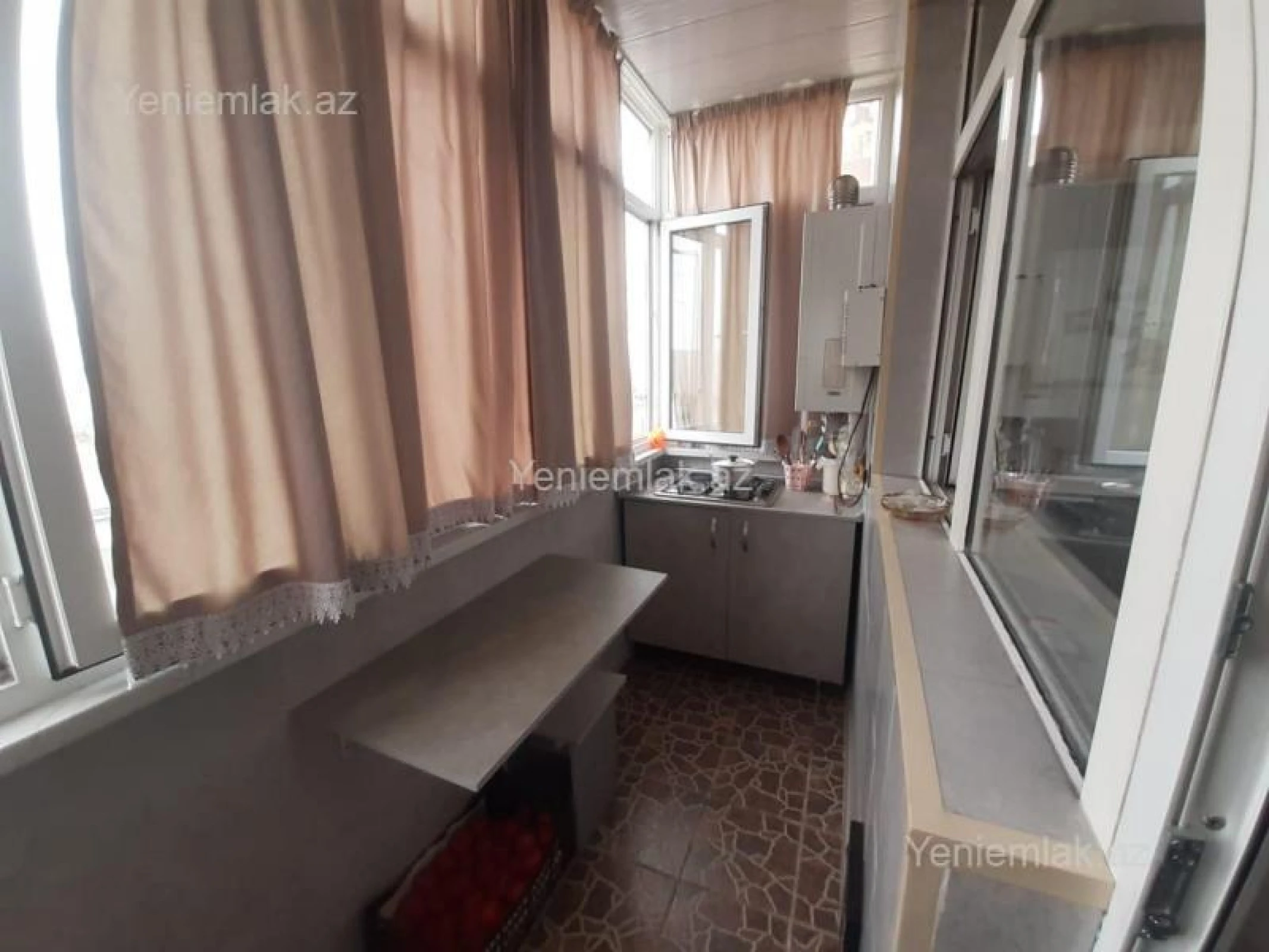Satılır 3 otaqlı yeni tikili 135 m²