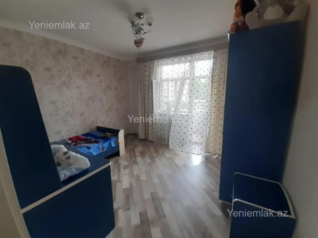 Satılır 3 otaqlı yeni tikili 135 m²