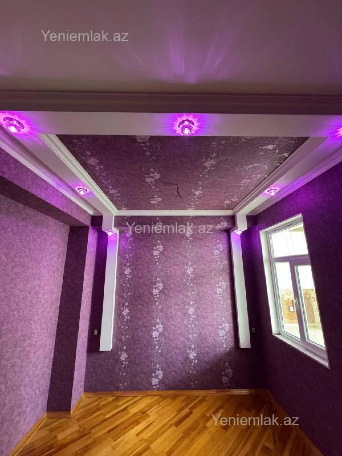 Satılır 3 otaqlı yeni tikili 75 m²