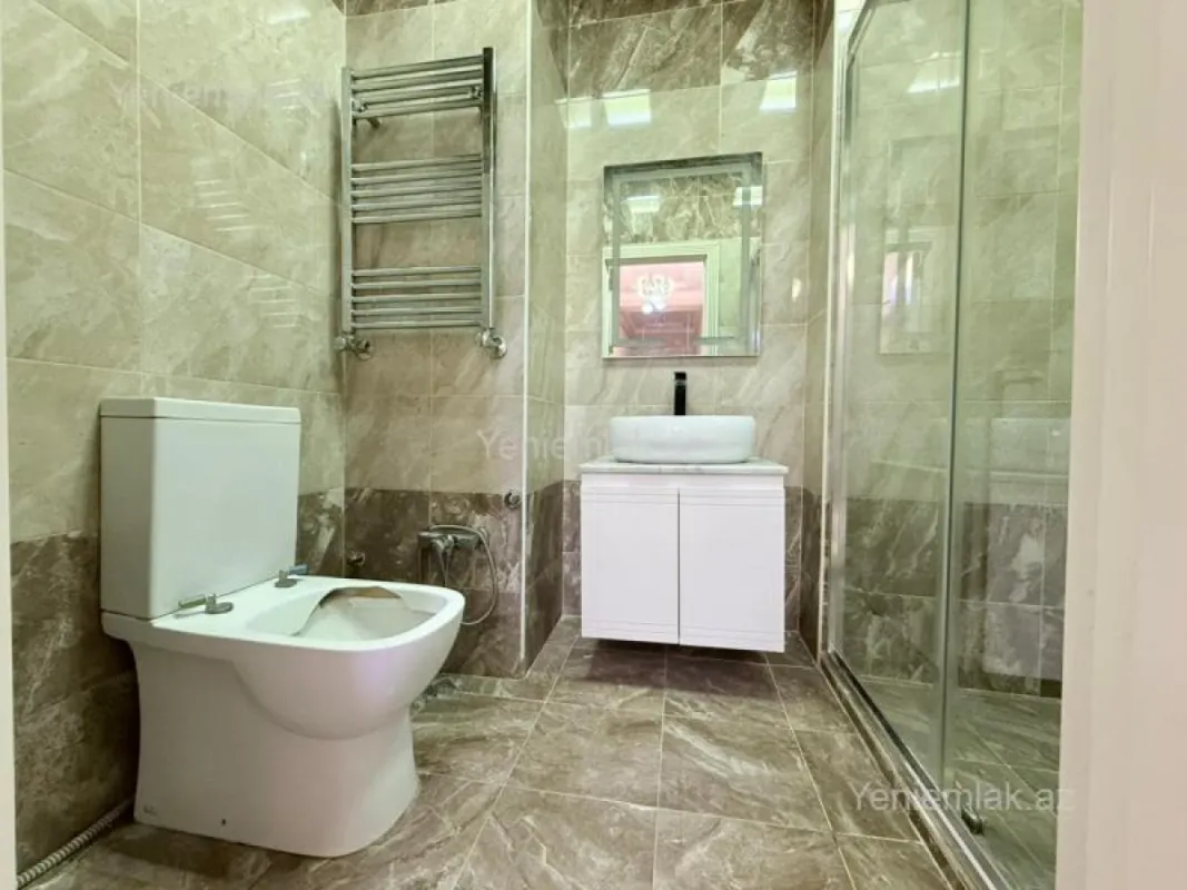 Satılır 3 otaqlı yeni tikili 120 m²
