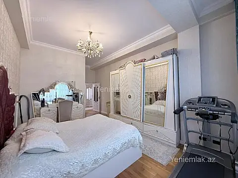 Satılır 3 otaqlı yeni tikili 120 m²