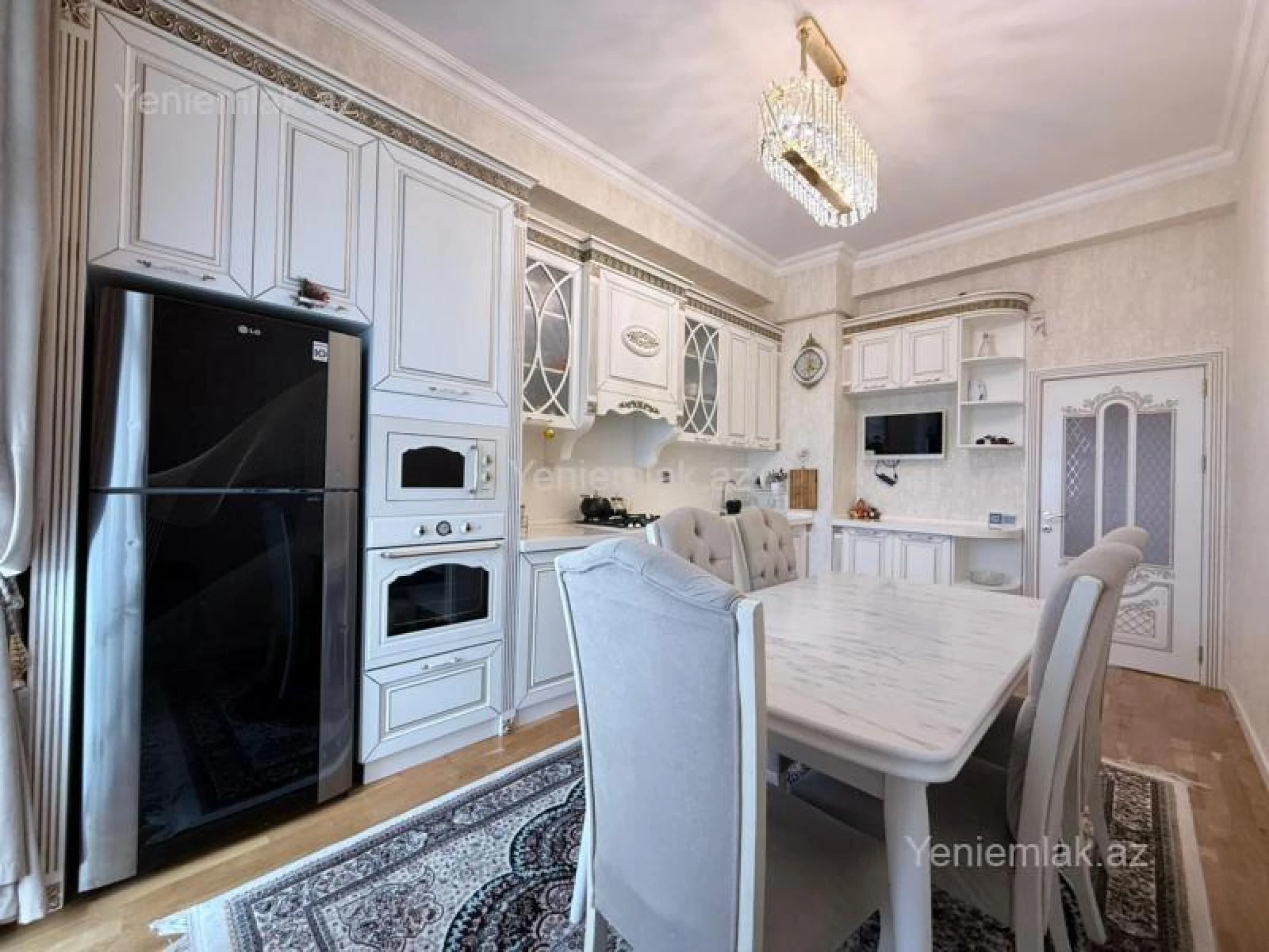 Satılır 3 otaqlı yeni tikili 120 m²