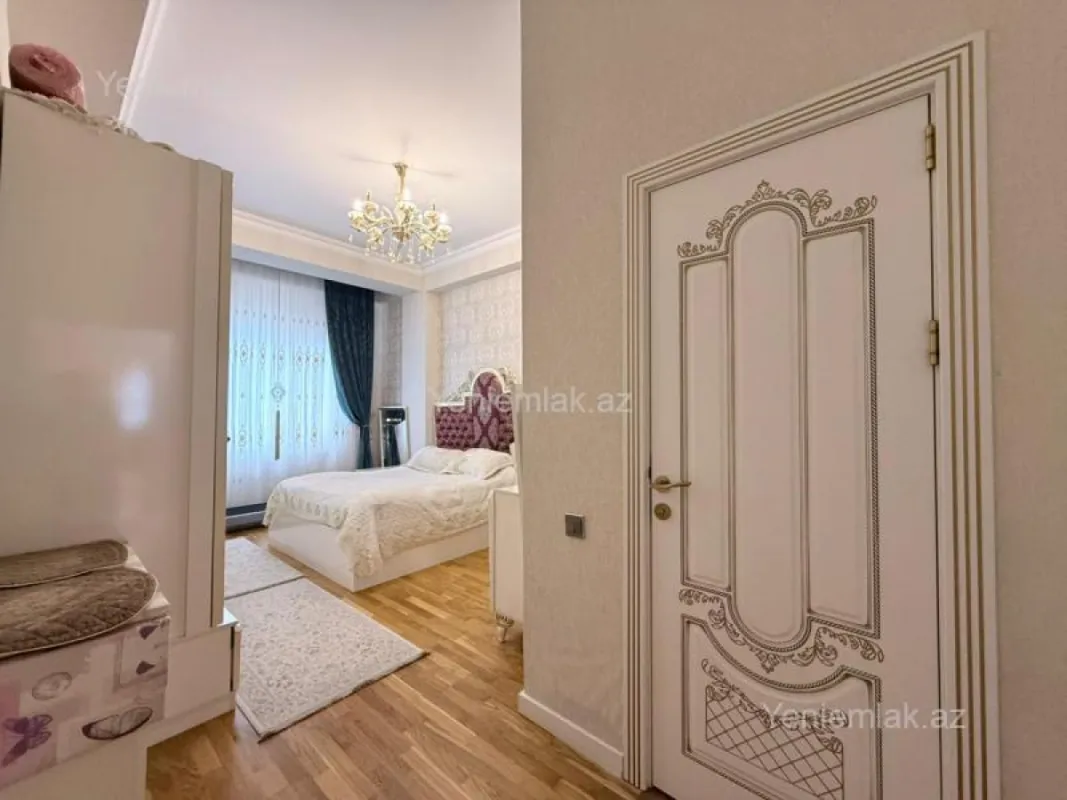 Satılır 3 otaqlı yeni tikili 120 m²