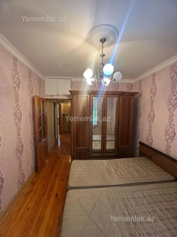 Satılır 2 otaqlı köhnə tikili 50 m²