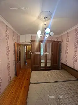 Satılır 2 otaqlı köhnə tikili 50 m²