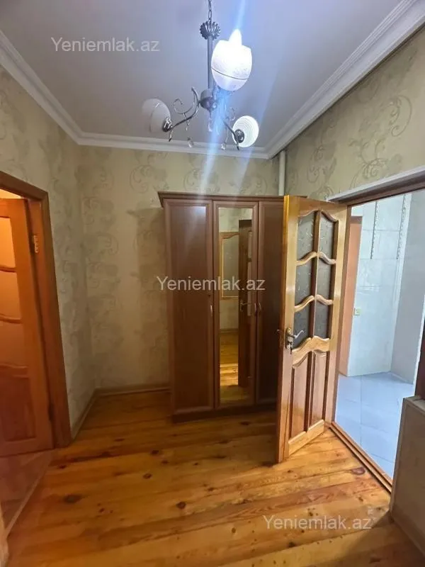 Satılır 2 otaqlı köhnə tikili 50 m²