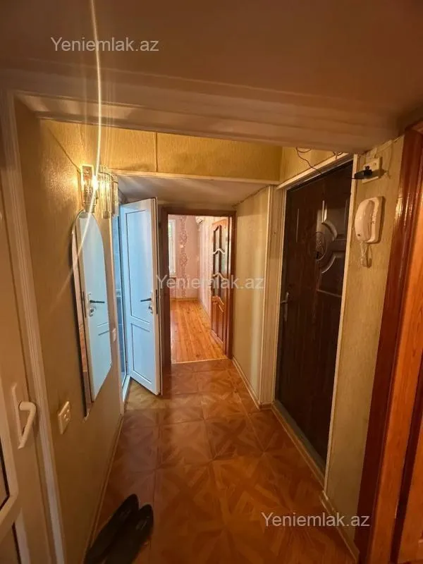 Satılır 2 otaqlı köhnə tikili 50 m²