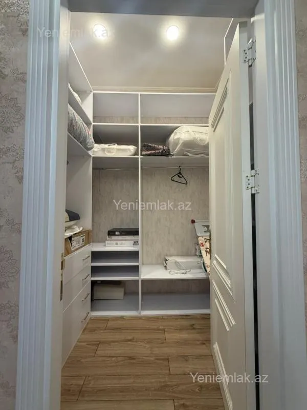 Satılır 2 otaqlı yeni tikili 95 m²