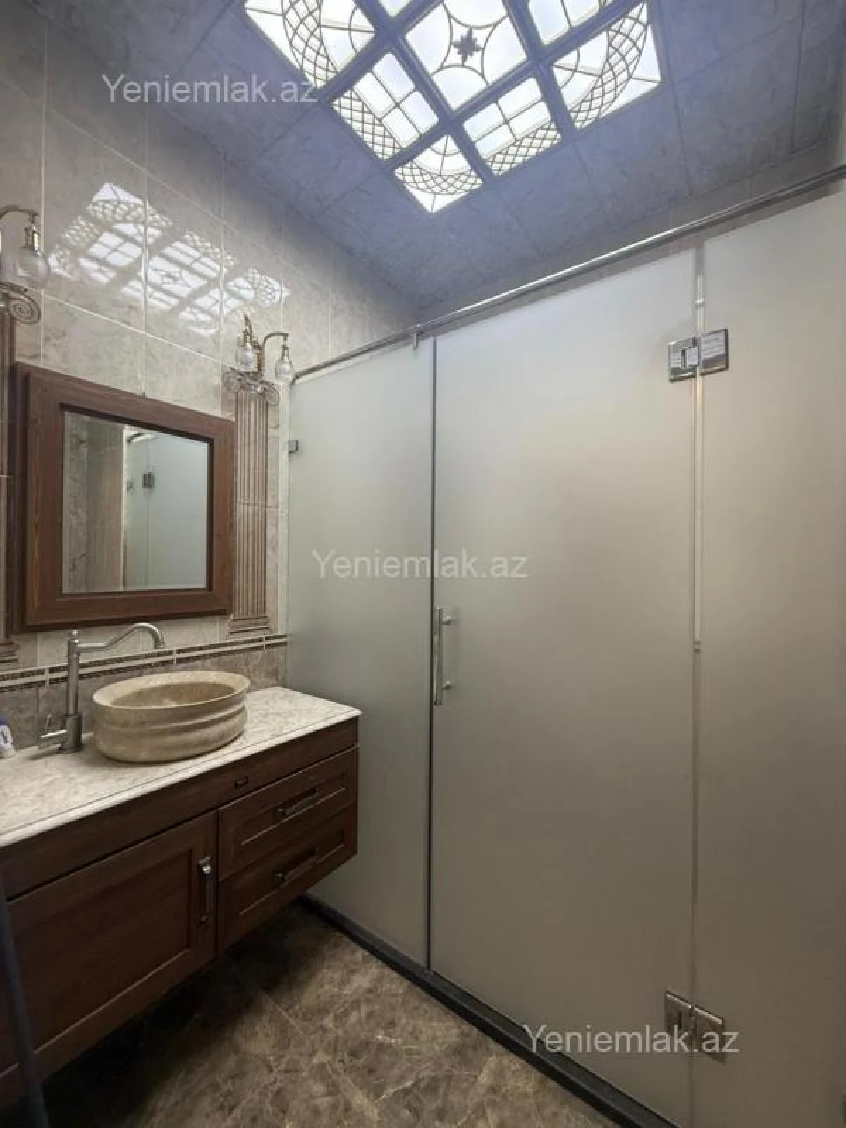 Satılır 2 otaqlı yeni tikili 95 m²