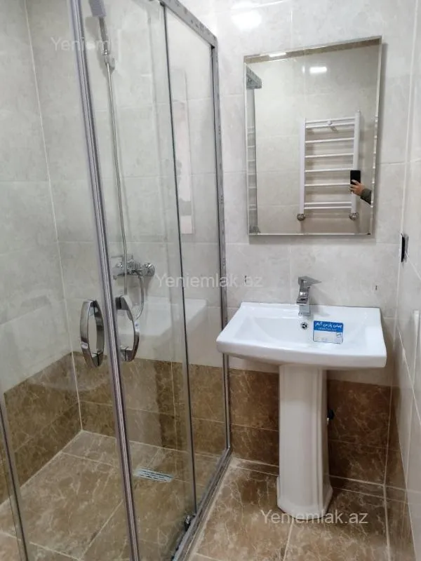 Satılır 2 otaqlı yeni tikili 74 m²