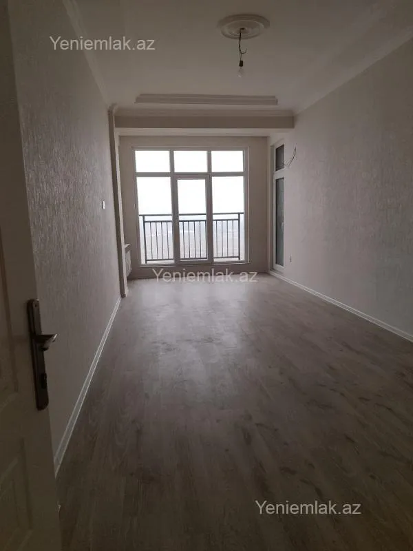 Satılır 2 otaqlı yeni tikili 74 m²