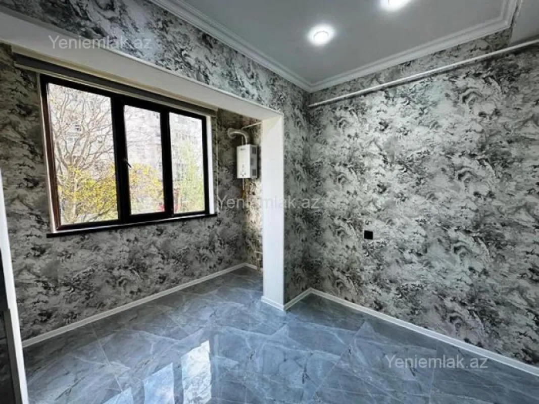 Satılır 2 otaqlı köhnə tikili 65 m²