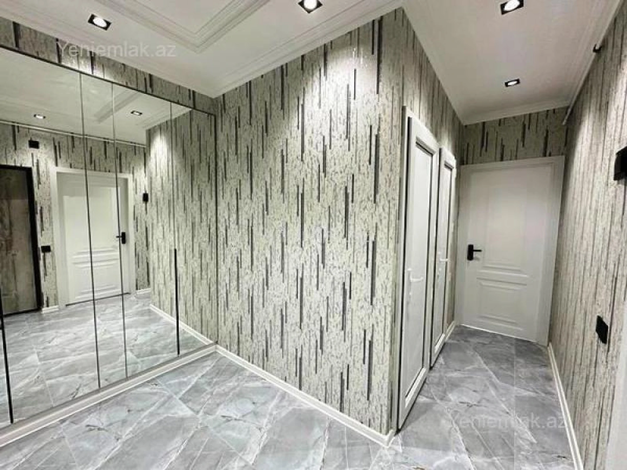 Satılır 2 otaqlı köhnə tikili 65 m²