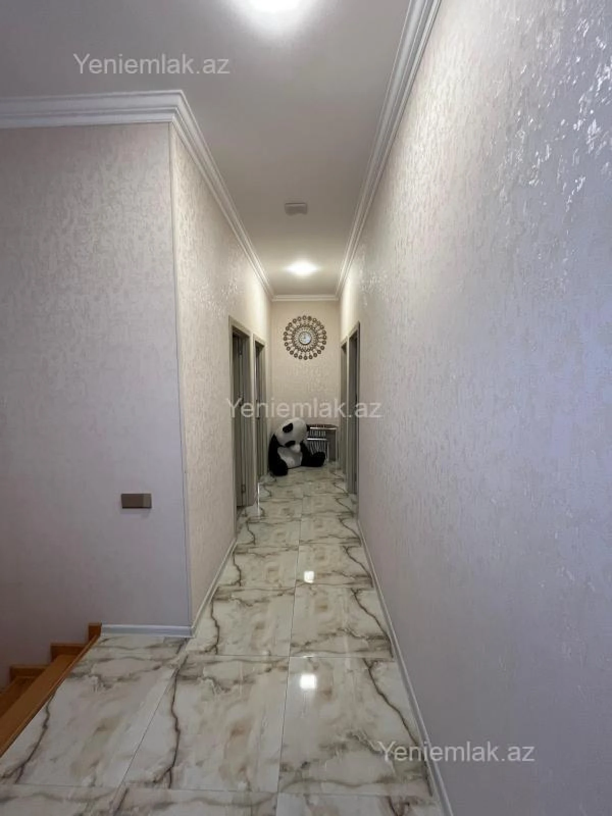 Satılır 6 otaqlı həyət evi 200 m²
