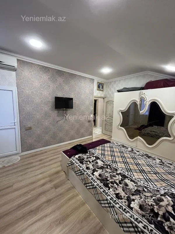 Satılır 6 otaqlı həyət evi 200 m²