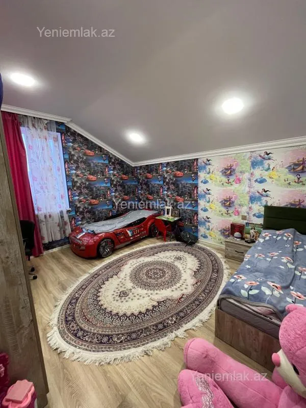 Satılır 6 otaqlı həyət evi 200 m²