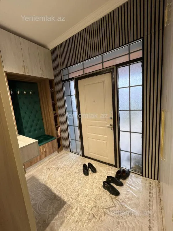 Satılır 6 otaqlı həyət evi 200 m²