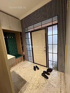 Satılır 6 otaqlı həyət evi 200 m²