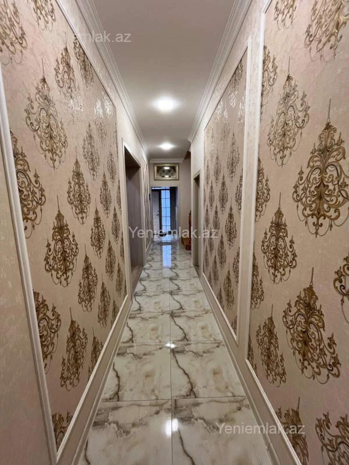 Satılır 6 otaqlı həyət evi 200 m²