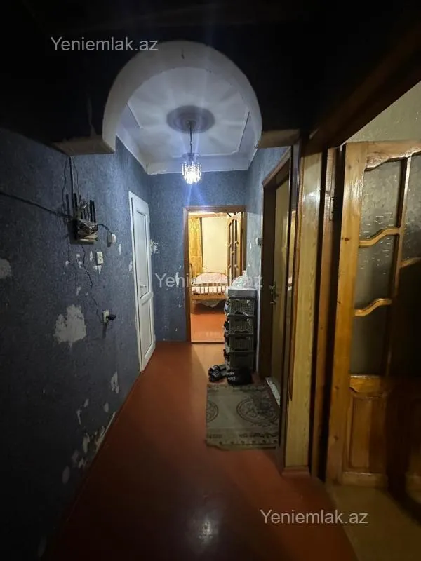 Satılır 2 otaqlı köhnə tikili 60 m²