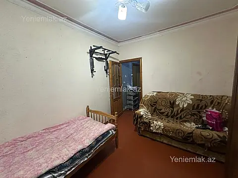 Satılır 2 otaqlı köhnə tikili 60 m²