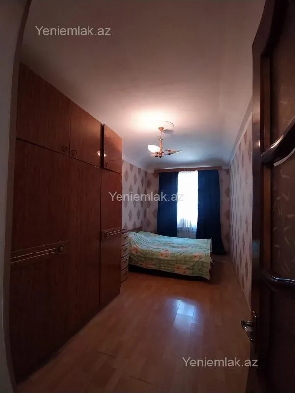 Satılır 2 otaqlı köhnə tikili 45 m²