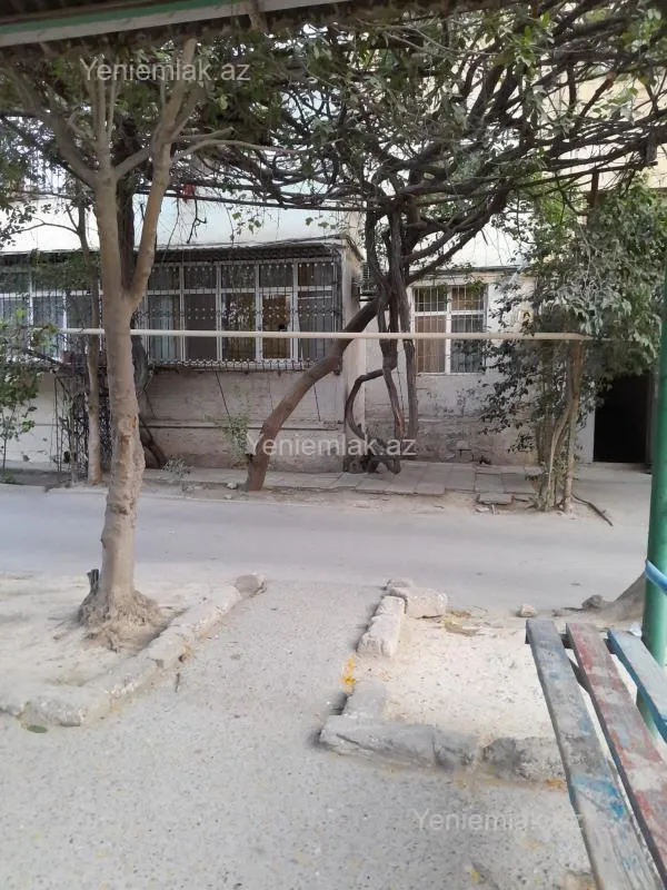 Satılır 2 otaqlı köhnə tikili 45 m²