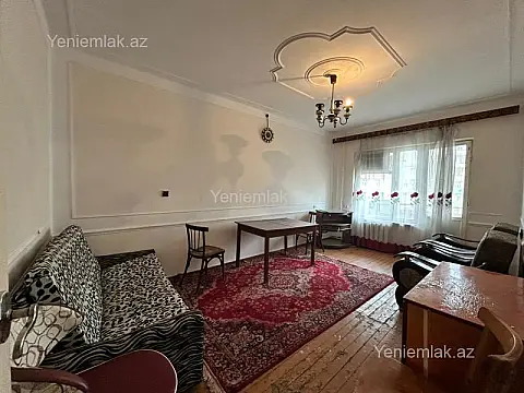 Satılır 3 otaqlı köhnə tikili 85 m²