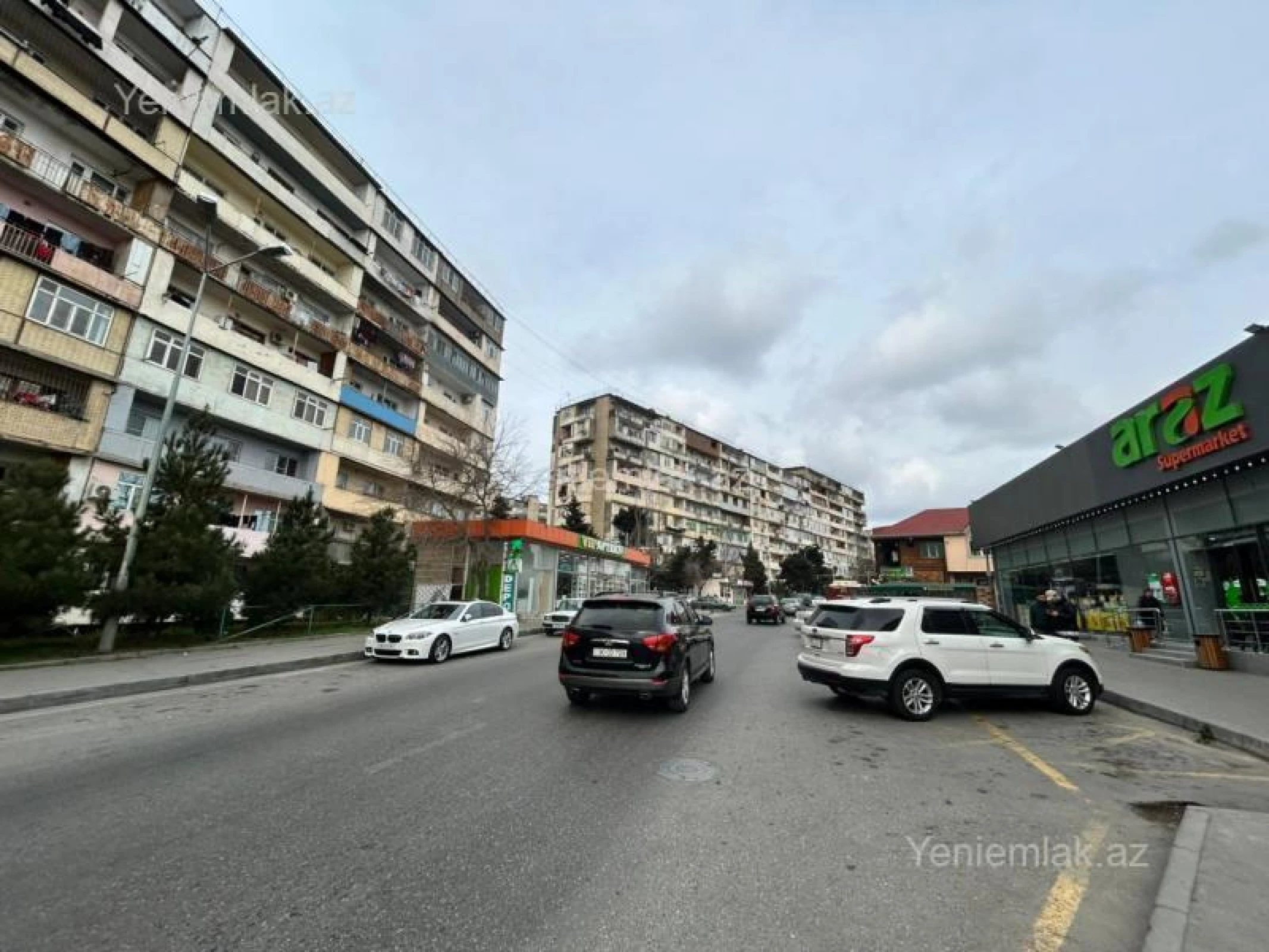 Satılır 3 otaqlı köhnə tikili 85 m²