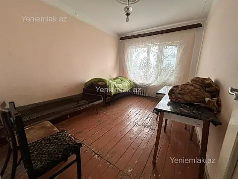 Satılır 3 otaqlı köhnə tikili 85 m²
