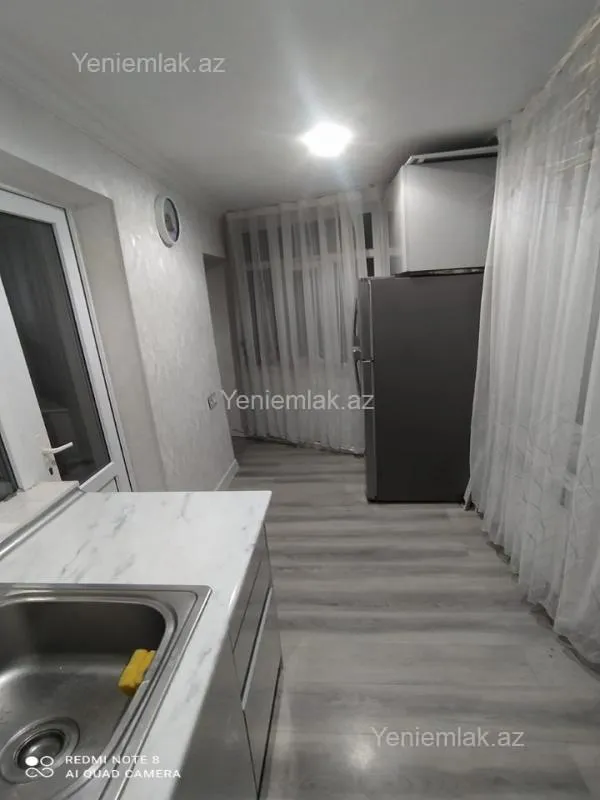 Satılır 2 otaqlı köhnə tikili 35 m²