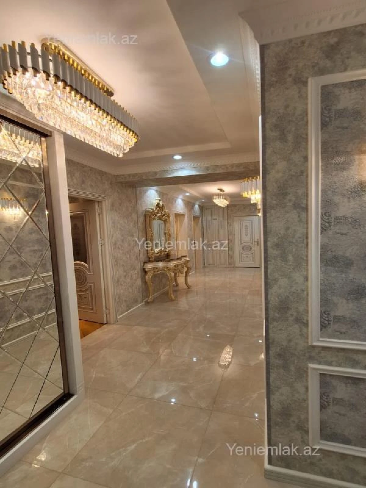 Satılır 3 otaqlı yeni tikili 127 m²