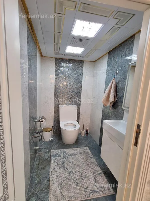 Satılır 3 otaqlı yeni tikili 127 m²