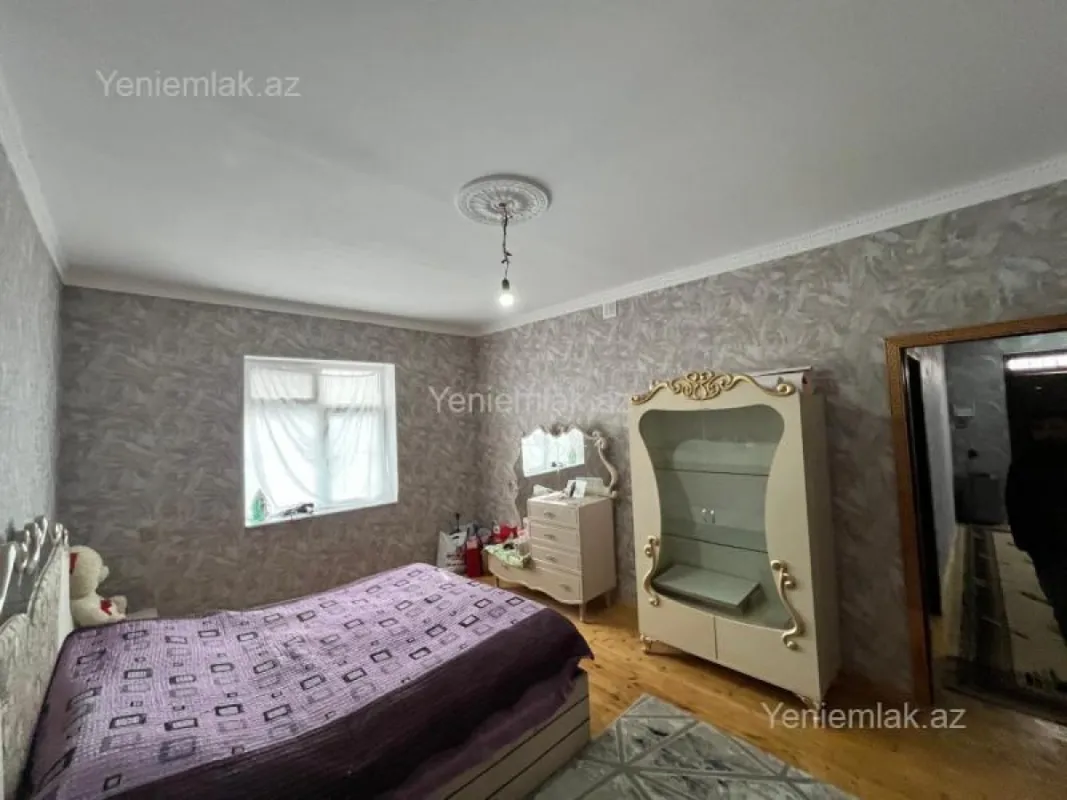 Satılır 3 otaqlı həyət evi 100 m²