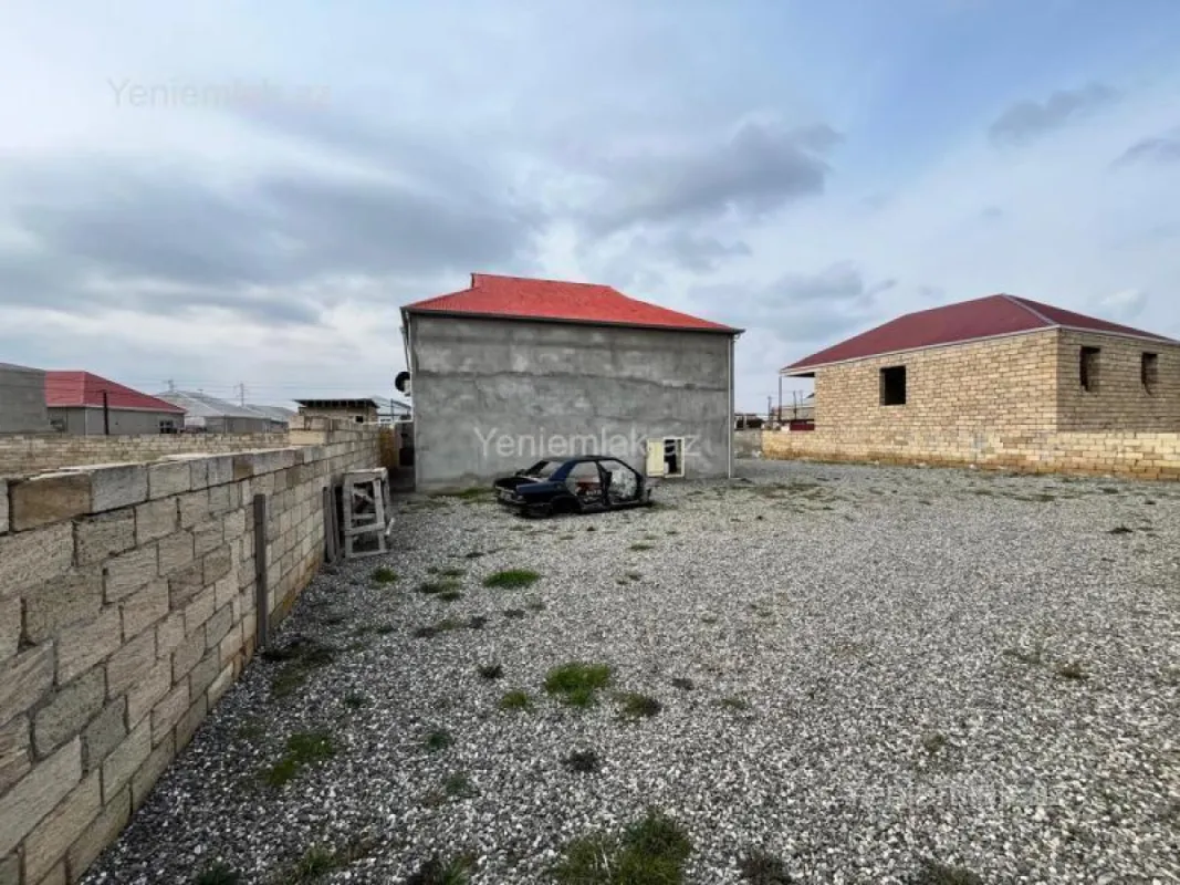 Satılır 3 otaqlı həyət evi 100 m²